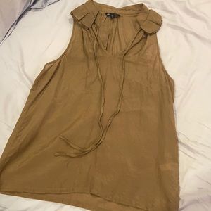 🎉3/$15 High Neck Gap Silk Tank Small